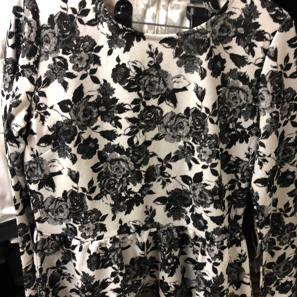 Ladies long sleeves dress blouse